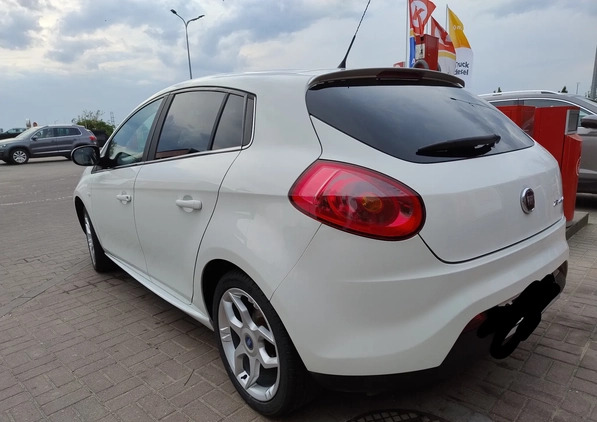 Fiat Bravo cena 17999 przebieg: 282700, rok produkcji 2010 z Lubawa małe 742